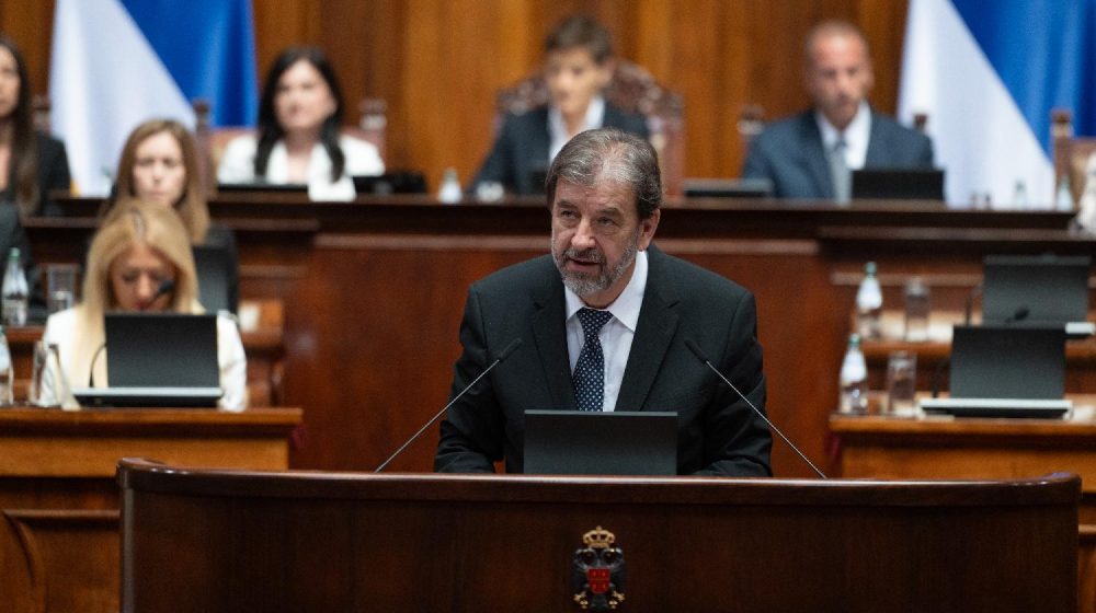 "Verujem u srpsko pravosuđe": Predsednik Vrhovnog suda Miroljub Tomić položio zakletvu u Skupštini Srbije 1