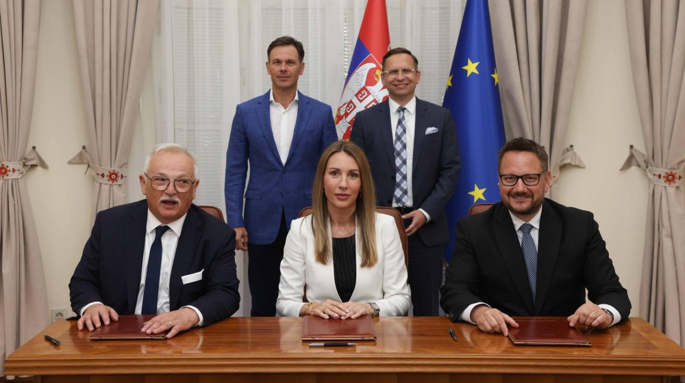 Potpisan ugovor između Vlade Srbije i MOL-a o upravljanju NIS-om 7