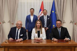 Potpisan ugovor između Vlade Srbije i MOL-a o upravljanju NIS-om