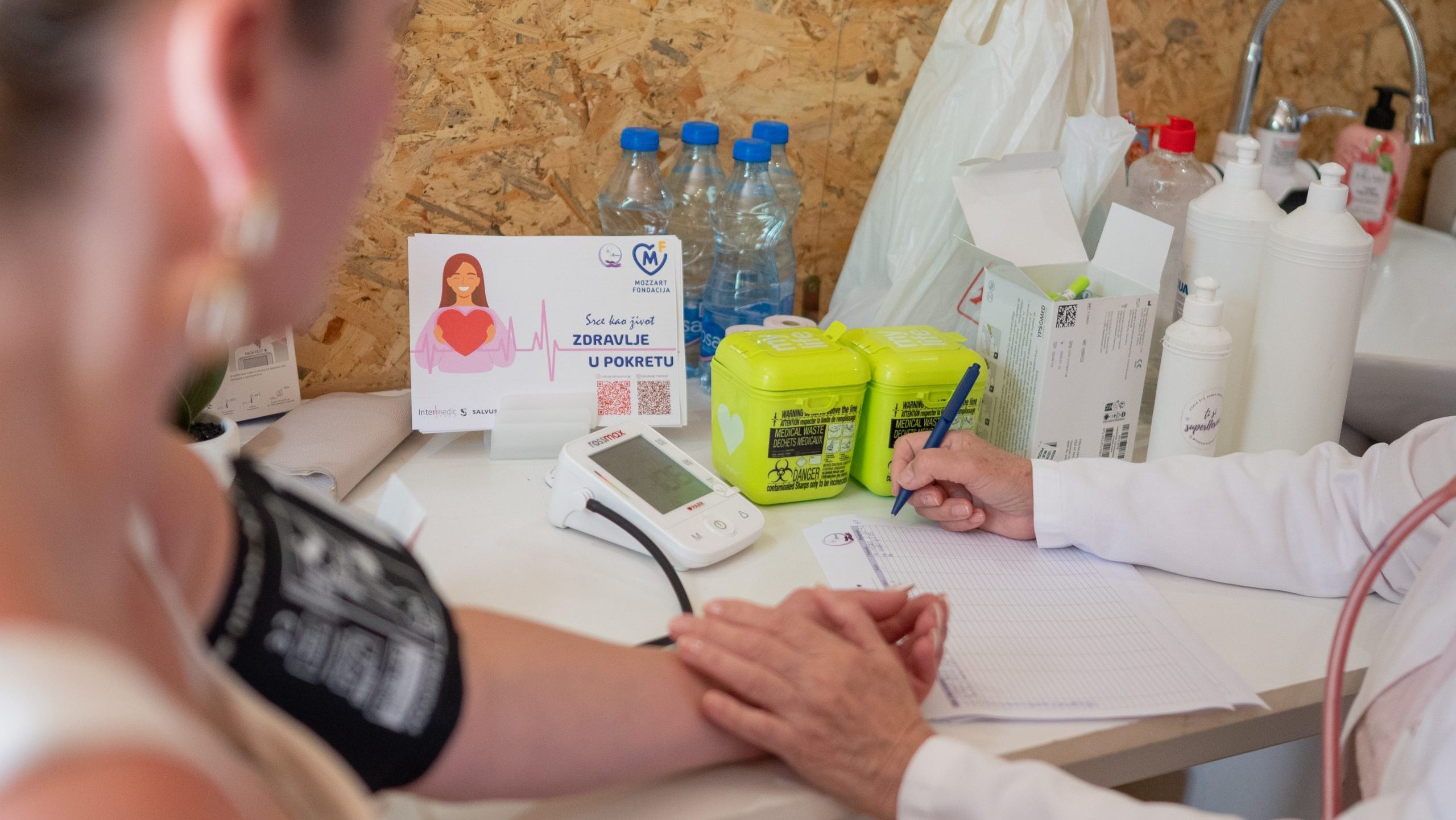 Zdravlje u pokretu: Više stotina građana obavilo besplatne preventivne preglede srca 2 Zdravlje u pokretu: Više stotina građana obavilo besplatne preventivne preglede srca 2