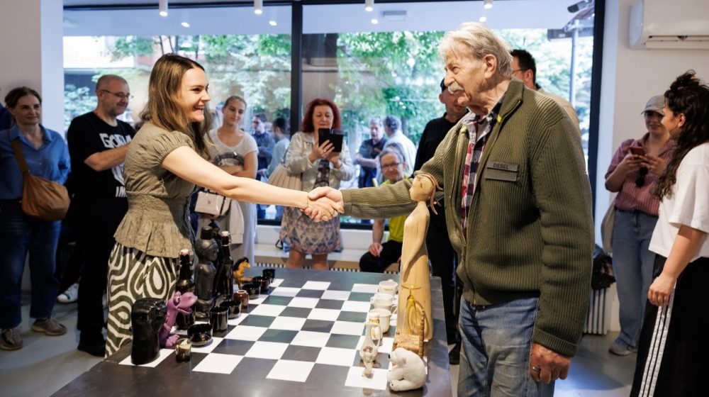 Otvorena izložba „Iluzije treba čuvati na sobnoj temperaturi“ Marka Crnobrnje i Stefana Tićmija u galeriji Novembar (FOTO) 10