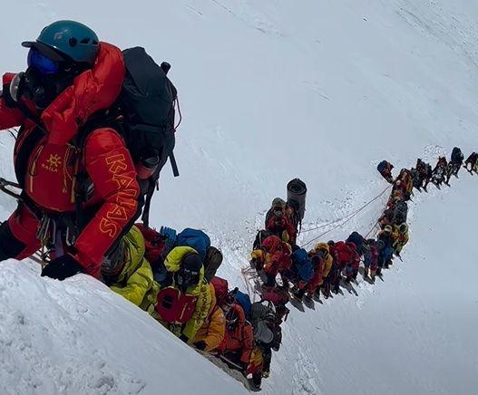 'Za obrazovanje, za slobodu': Prva Avganistanka na Mont Everestu 3 Planinari na mont everestu