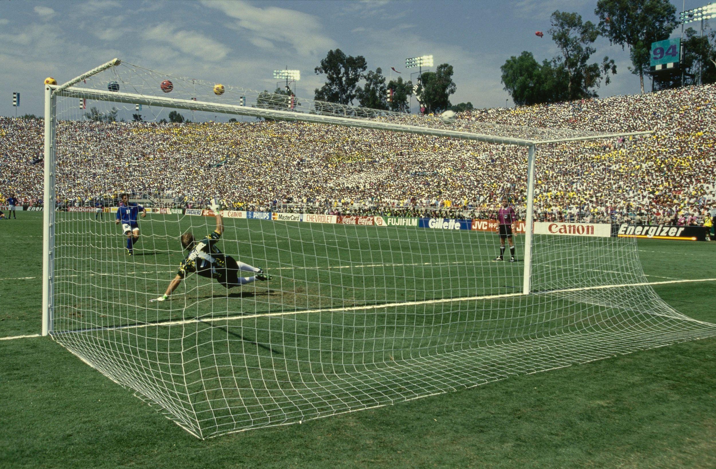 Mundijal 1994. u Americi: Pet trenutaka (i jedan repić) po kojima ćemo ga pamtiti 2 Roberto Bađo i penali protiv Brazila