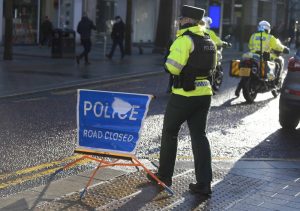 Blokirane ulice, zapaljen autobus...: Nemiri u Belfastu 1