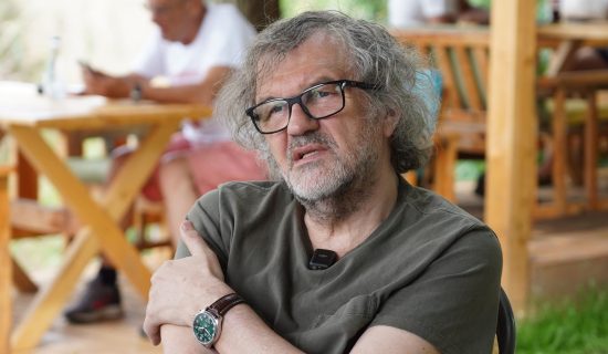 Kusturica u Čurugu snima „Čuružanku“: Porodica u središtu savremenog društvenog sloma 6