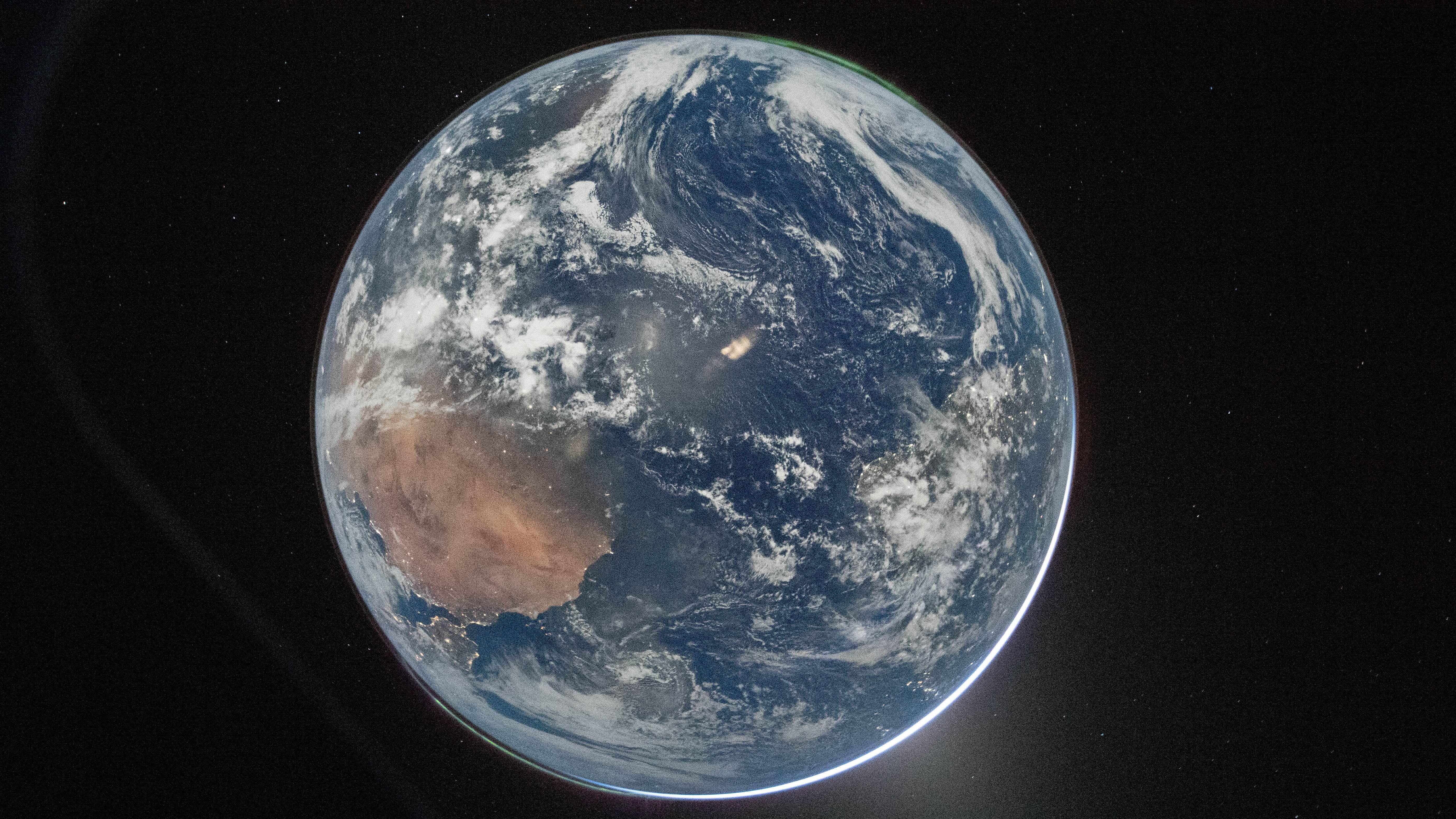 NASA imenovala posadu Artemisa Tri: Šta je njena misija 1 Planeta Zemlja viđena iz svemirske kapsule Orion misije Artemis
