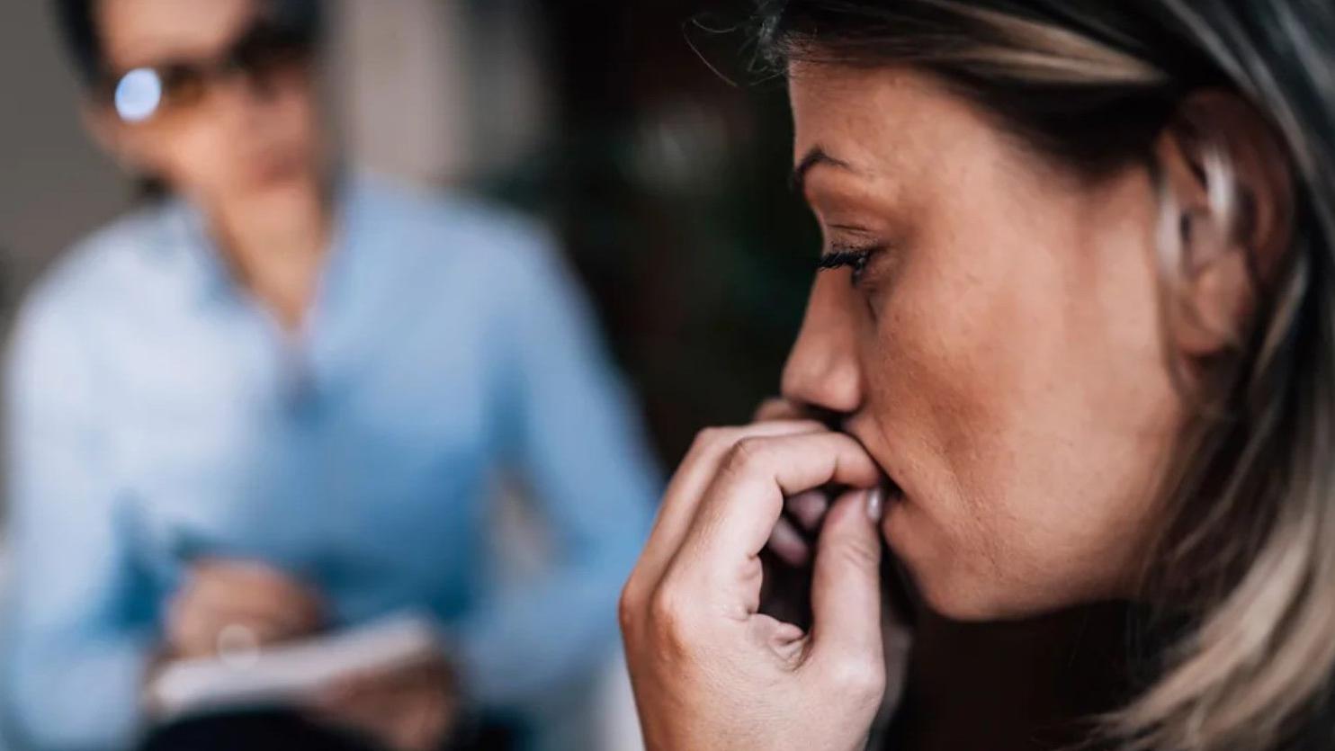 Seksizam može da ostavi 'ožiljke na mozgu' žena 3 Profil žene koja razmišlja