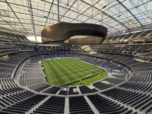 Moj put u Ameriku: Avantura od 30 sati, svemirski stadion i 'Go Bosnia' 9