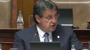 Gašić u Skupštini: Neću dozvoliti da časno ime Vučića napadate na tako bezobrazan način 1