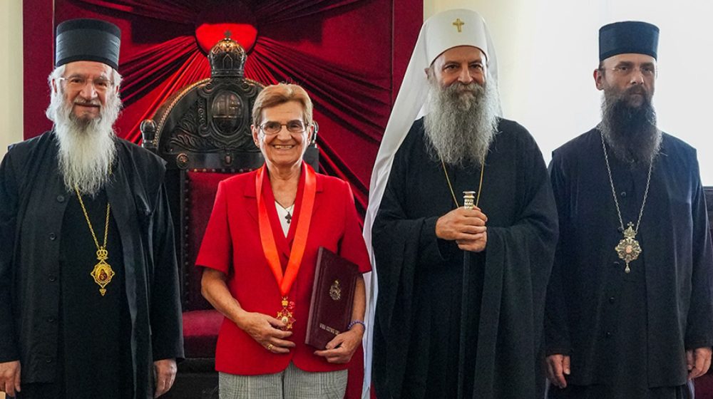 Patrijarh Porfirije uručio orden sudiji Danici Marinković koja je vodila uviđaj u Račku 7