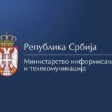Ministarstvo informisanja osudilo napad na novinara Radija Vidovdan na tribini u Frankfurtu 7