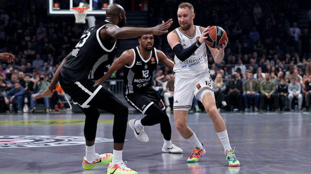 Tonje Džekiri, Sterling Braun i Džanan Musa Dubai Partizan