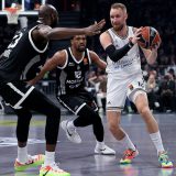 Tonje Džekiri, Sterling Braun i Džanan Musa Dubai Partizan