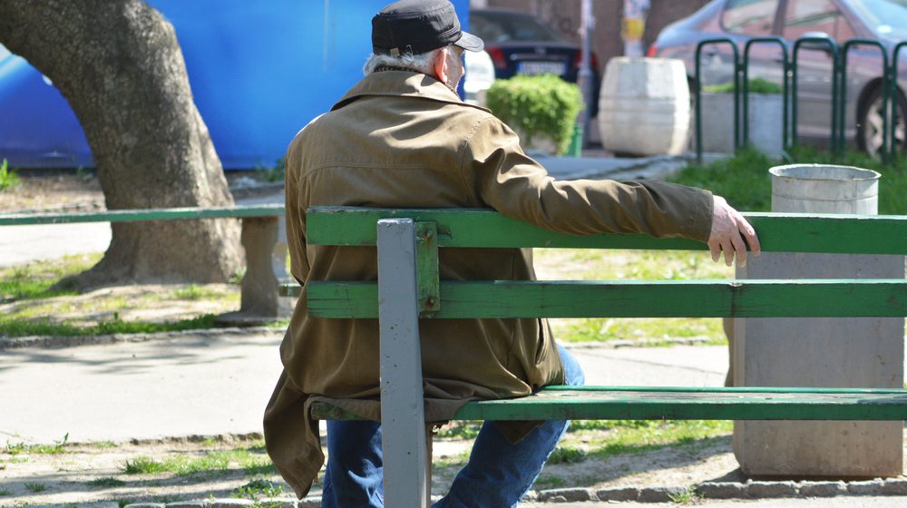"Čašćenje penzionera pred izbore": Ima li novca u budžetu za Vučićeva jednokratna davanja? 10