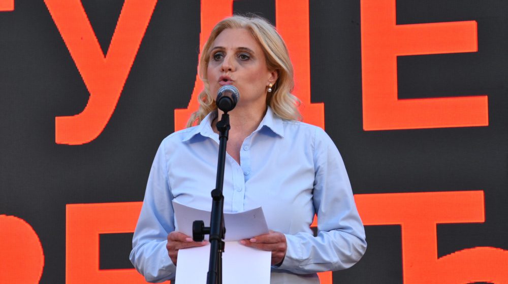 "Ko vam je dozvolio da govorite?" 7