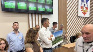 Odbornici vladajuće koalicije u Skupštini Beograda, posle pauze odbili sve predloge opozicije 10