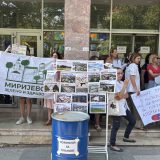 Grupe građana protestuju ispred Skupštine Beograda, održava se sednica o budžetu 6