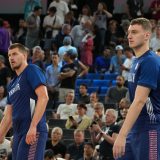 Nikola Jokić i Nikola Jović, Foto: Pedja Milosavljevic/ Starsport)