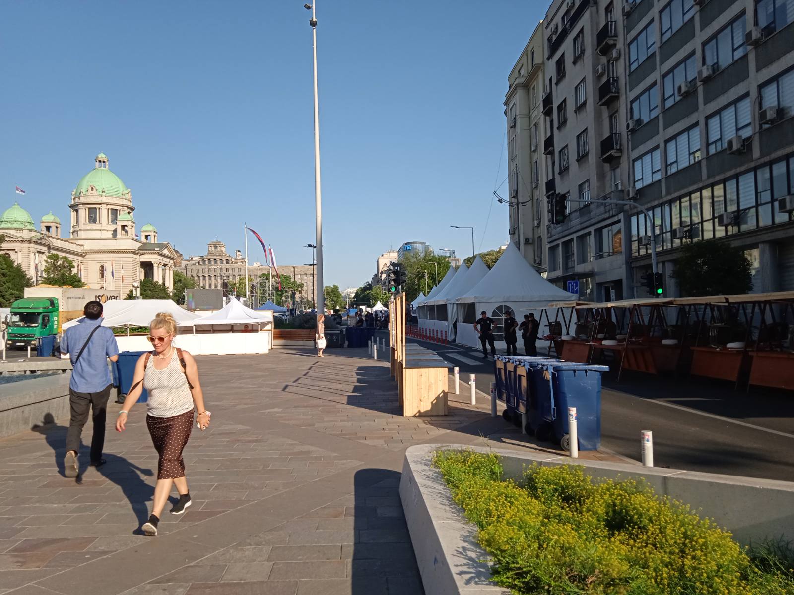 U toku pripreme za miting SNS u centru Beograda, gužve u saobraćaju u okolnim ulicama (FOTO) 4