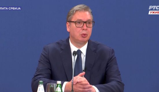 Vučić najavio jeftinije lekove: Doplata će biti manja od 10 do 40 odsto 6