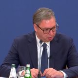 Vučić objavio novi paket mera: Najavljeno povećanje plata i penzija, jednokratna pomoć i novi vaučeri za odmor 7