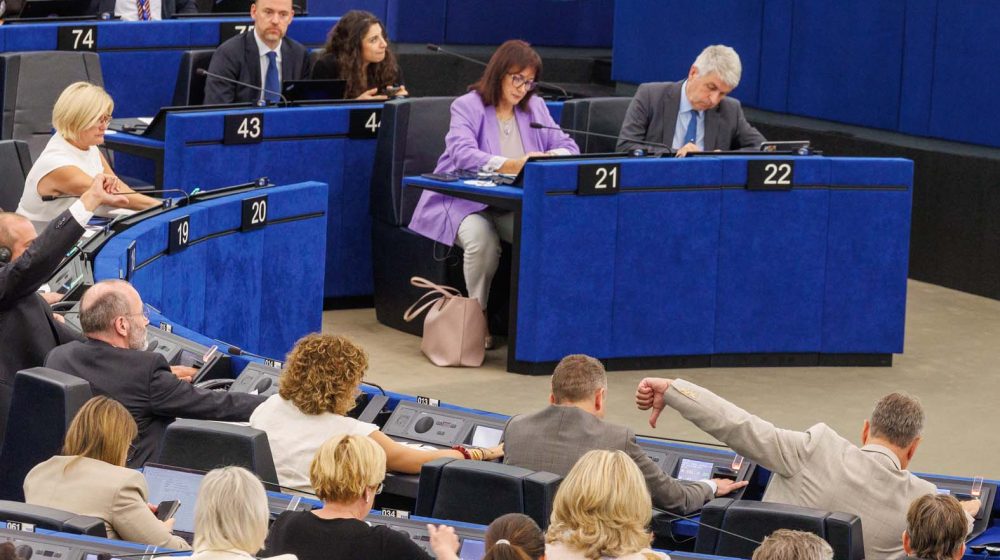 Četiri poslaničke grupe u EP pozdravile rezoluciju o Srbiji 11