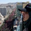 Američki napadi, pozivi na osvetu i ministar iz Srbije: Sahrana iranskog ajatolaha Alija Hamneija 9