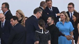 Predsednik Vučić nije bio na ceremoniji odavanja počasti stradalim ukrajinskim vojnicima (VIDEO) 20 Predsednik Vučić nije bio na ceremoniji odavanja počasti stradalim ukrajinskim vojnicima (VIDEO) 13
