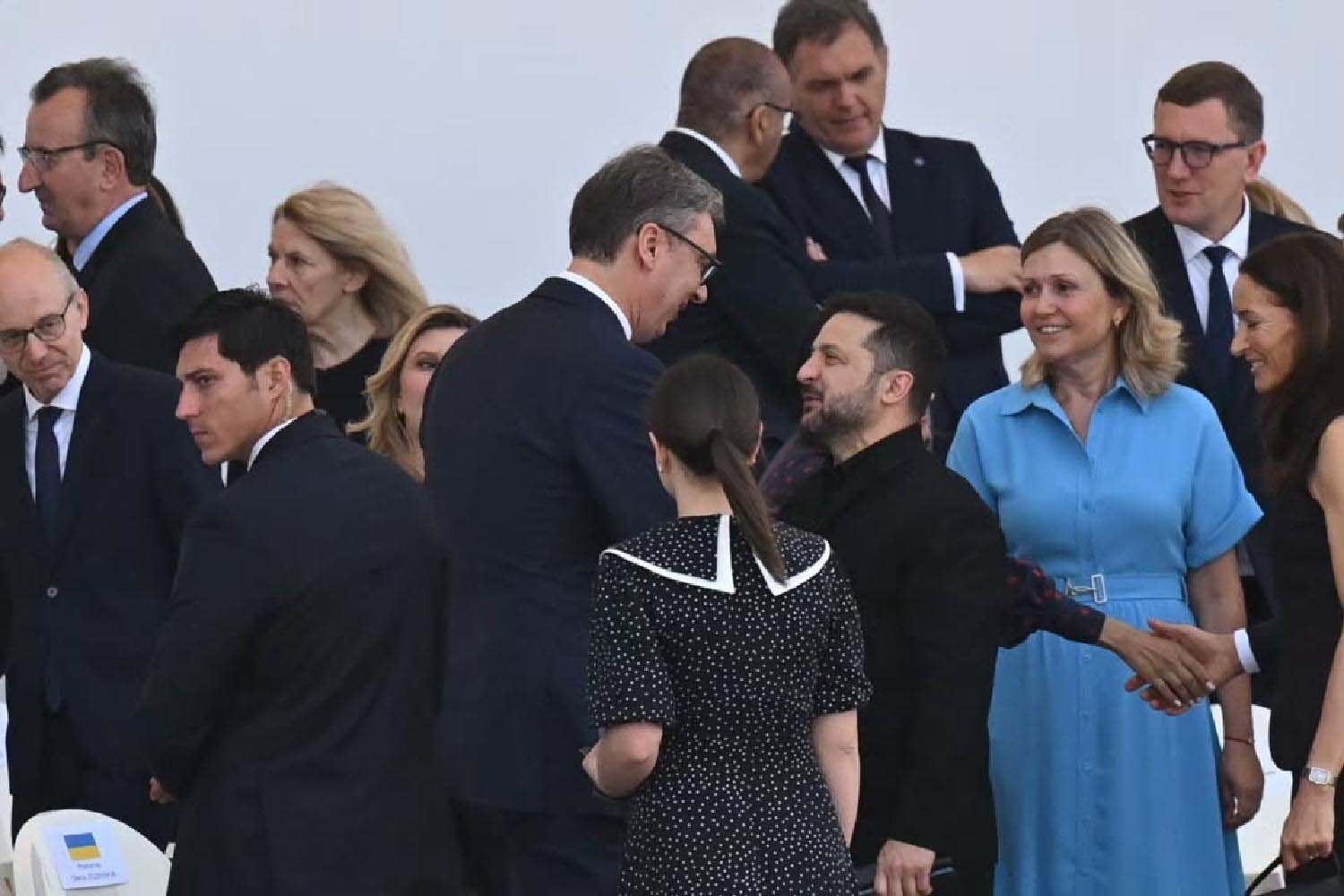 Šta je Vučić o svom povratku na mesto premijera ispričao za Fajnenšel tajms? 2 Šta je Vučić o svom povratku na mesto premijera ispričao za Fajnenšel tajms? 2