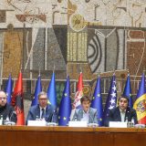 Vučić smatra da ima važnijih stvari od snova o završetku evropskog puta 4