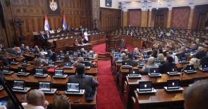 Narodni poslanici vlasti i opozicije za Danas uoči sednice o nepoverenju Vladi: Da svi iznesu svoje stavove 20 Narodni poslanici vlasti i opozicije za Danas uoči sednice o nepoverenju Vladi: Da svi iznesu svoje stavove 18