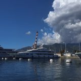 Fajnenšel tajms: Šta saveznici britanskog desničara Najdžela Faraža traže u "lepoj i jeftinoj Crnoj Gori koju premijer Spajić želi da pretvori u kripto centar? 15
