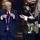 Donald Tramp potvrdio da je zatražio od Infantina da preispita odluku o crvenom kartonu, a čelnik FIFA se oglasio saopštenjem 6