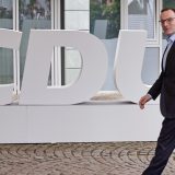 Nemački poslanik Jens Špan podneo ostavku zbog skandala skandala sa uslugama surogat-majke u SAD 7