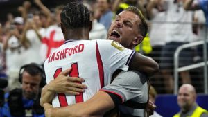 Džordan Henderson se povredio dok je slavio pobedu Engleske
