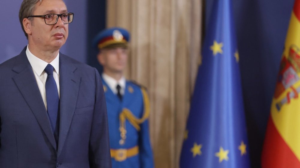 "Ne planira da završi političku karijeru": Ruski politikolog o razlozima najavljene ostavke Vučića 8