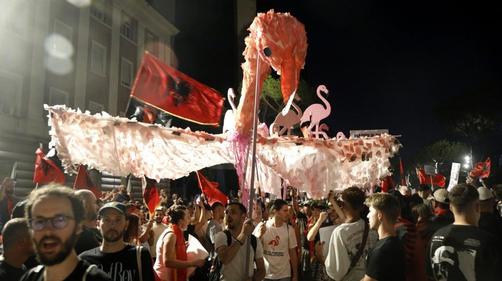 Rojters: Biznismen koji je prodao zemljište za Kušnerov projekat u Albaniji osumnjičen za falsifikovanje dokumenata 10