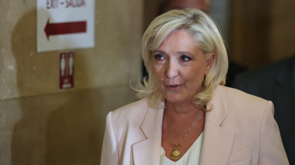 Apelacioni Sud u Parizu potvrdio presudu protiv Marin Le Pen, ali i dalje može da se kandiduje na predsedničkim izborima 2027. 10