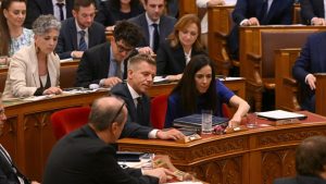 Peter Mađar pred parlamentom izneo šest uslova, najavio da će biti ispitano delovanje Sijarta: „Završena duga neslavna era Mađarske“