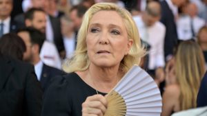 Kako bi izgledala Francuska ako bi Marin Le Pen postala predsednica? 4 Kako bi izgledala Francuska ako bi Marin Le Pen postala predsednica? 4