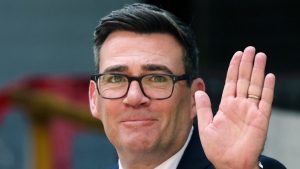 Endi Bernam je i zvanično novi premijer Velike Britanije 4