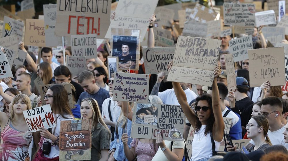 "Ogorčeni odlukom Zelenskog, nezadovoljstvo dostiglo vrhunac": Zašto mnogi Ukrajinci smatraju da komandant Oružanih snaga mora da ode? 10