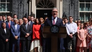 „Moj posao je gotov“: Kir Starmer održao poslednji govor kao premijer Britanije