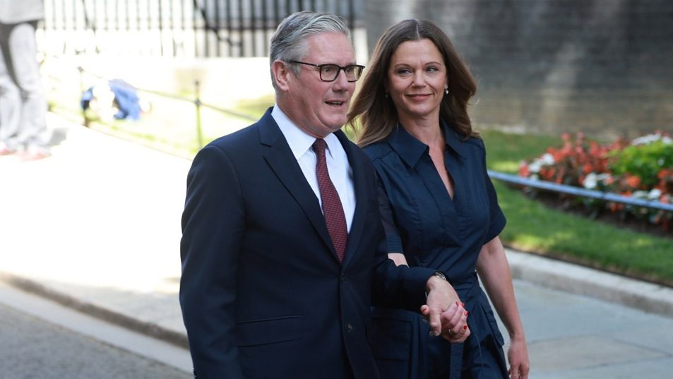 "Moj posao je gotov": Kir Starmer održao poslednji govor kao premijer Britanije 2 "Moj posao je gotov": Kir Starmer održao poslednji govor kao premijer Britanije 2