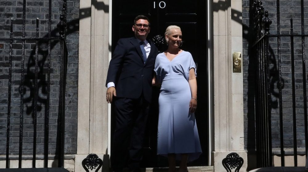 Endi Bernam i zvanično novi premijer Britanije, obećao "preokret" (VIDEO) 1