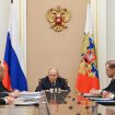 Putin priznao da je rast ruske ekonomije "skroman", traži od biznismena i državnih kompanija novac 9