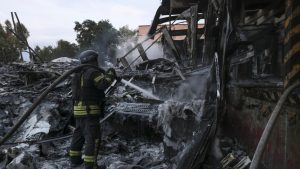 U ruskom napadu u Černigovu dve osobe poginule, 25 povređeno 2 U ruskom napadu u Černigovu dve osobe poginule, 25 povređeno 1