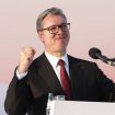Vučić najavljuje da će sam da vozi svoj automobil u kampanji, ali predsednik nema auto 9