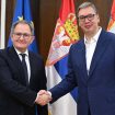 Vučić sa predstavnicima EBRD-a: Raduje odluka o formiranju regionalnog centra u Beogradu 8
