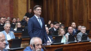Kako su poslanici danas raspravljali o oružju? 19